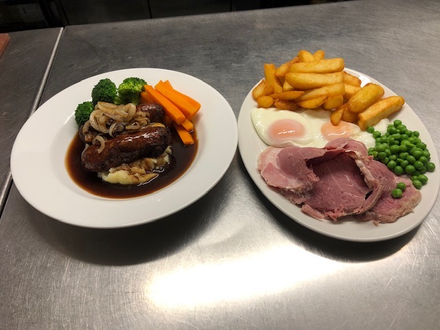 We were delighted at last to be serving meals inhouse after nearly 4 months closed !